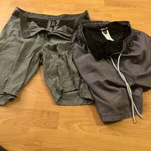 O’Neil 33 Shorts + Free Kirkland Swim Trunks (Medium)